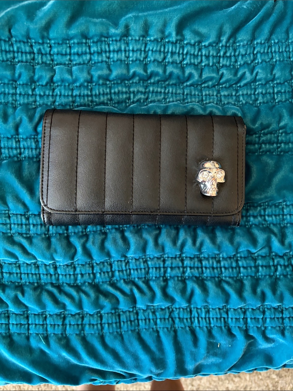 Lux De Ville Black Skull Women's Wallet
